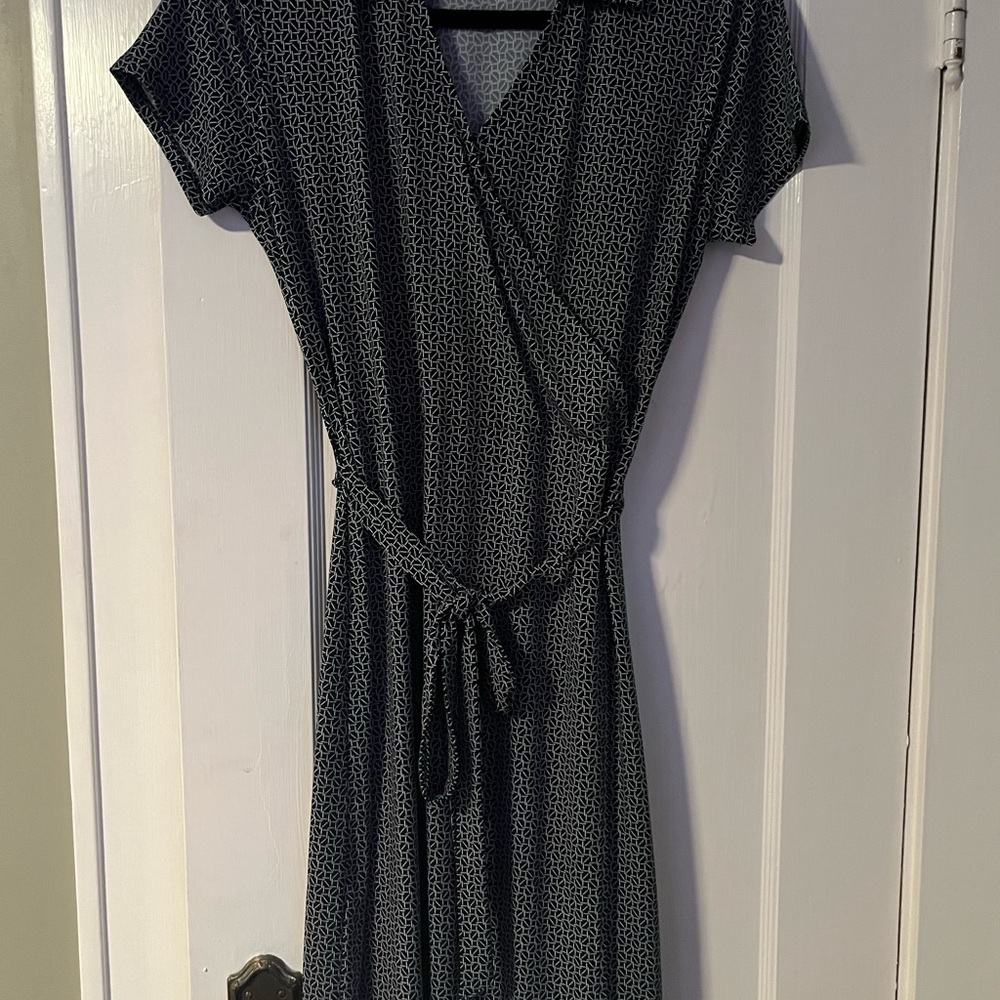 Brooks Brothers Size Medium Navy Wrap Dress